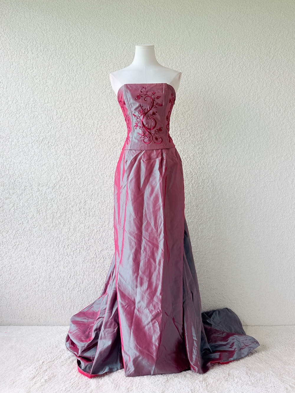 Two piece set - Picture 2 of 9